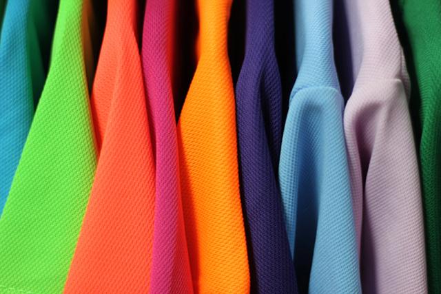 Servicio de impresión sobre ropa técnica en Serigaur