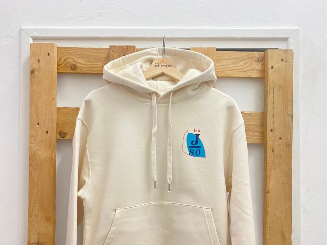 Sudadera de algodón orgánico serigrafiada a dos colores con tintas al agua